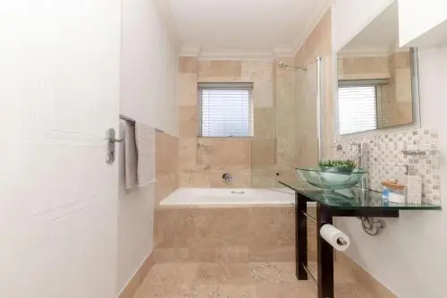 Century on Lake Luxury Apartments