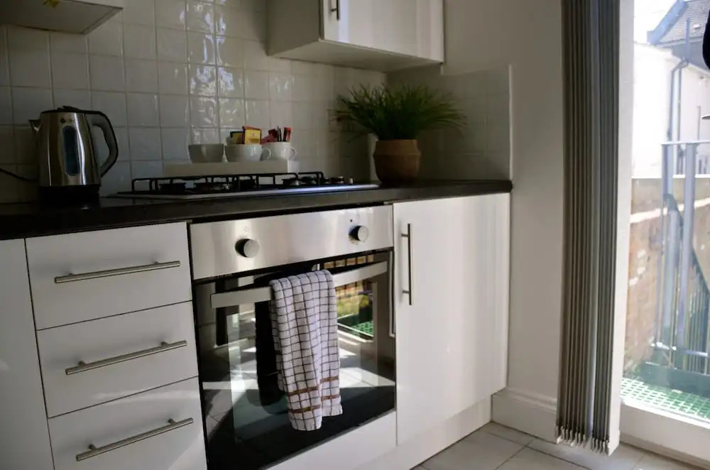 Stylish Apartment 16min from Stratford International