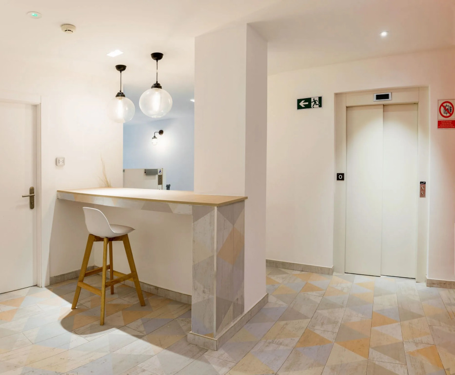 Home Art Apartments Salamanca