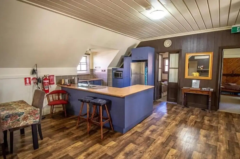 Gold Mine Guest House and Cafe