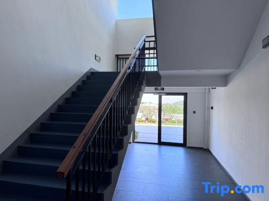 Huaxi Loft Vacation Apartment (Wugongzhi Wharf Branch), Zhujiajian