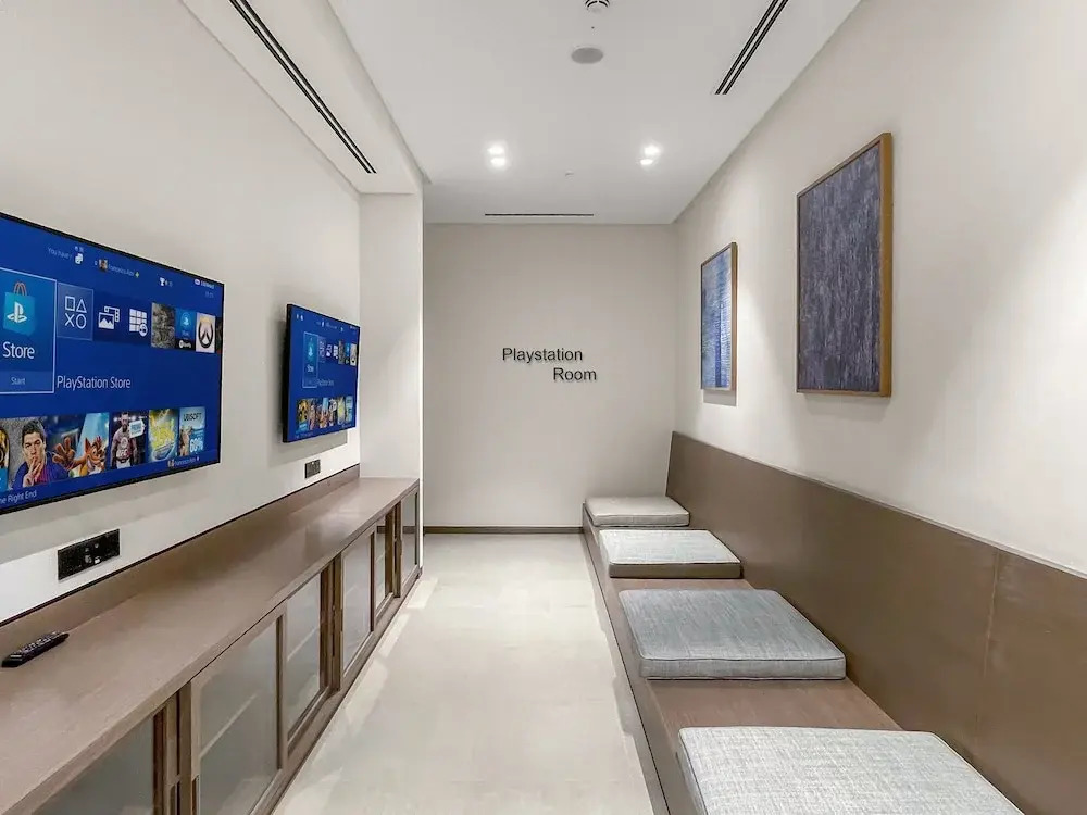 SKY9 Apartments - Luxury Apartments in Downtown Dubai with Full Burj Khalifa View