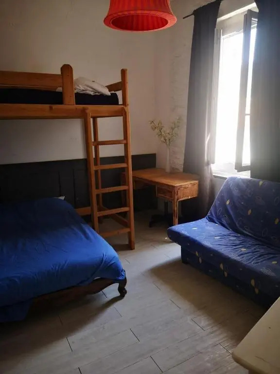 Appartement proche centre ville, port, et mont Faron
