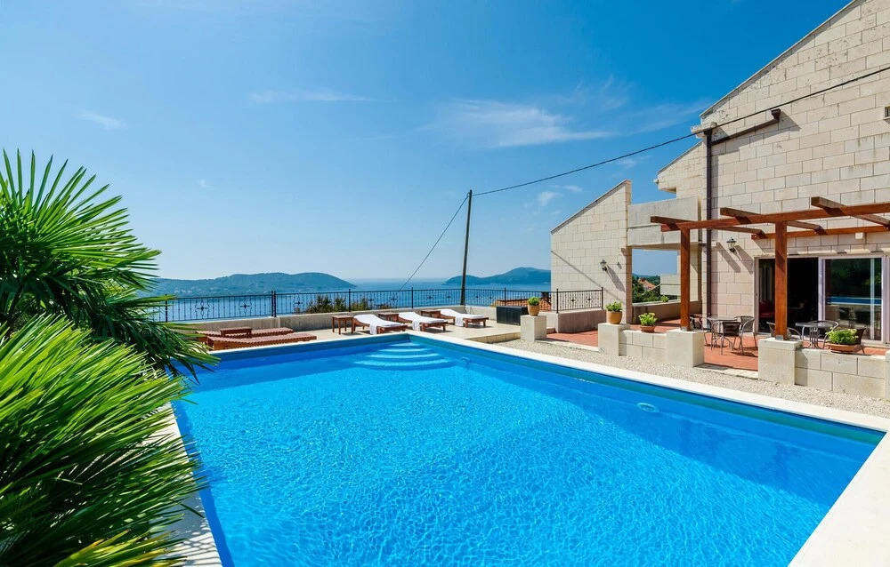 Nice Home in Orasac With Wifi and 6 Bedrooms