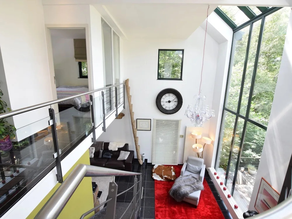 Posh Villa in Durbuy with Hot Tub, Whirlpool