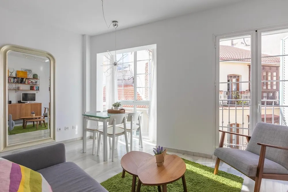 Marvelous Apt with Terrace Historical Center