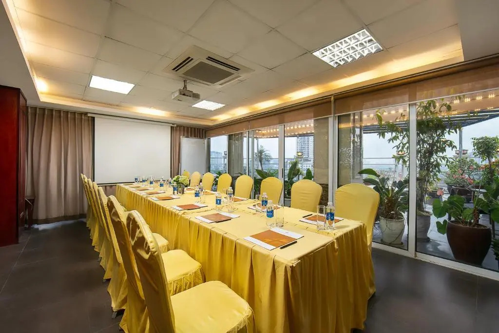 May De Ville Trendy Hotel & Spa