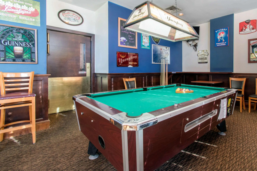University Hotel & Suites Shippensburg, Trademark by Wyndham