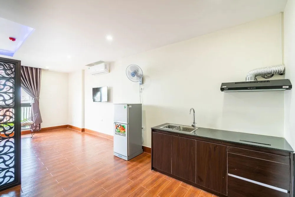 OYO 344 Three Girl Hotel & Apartment