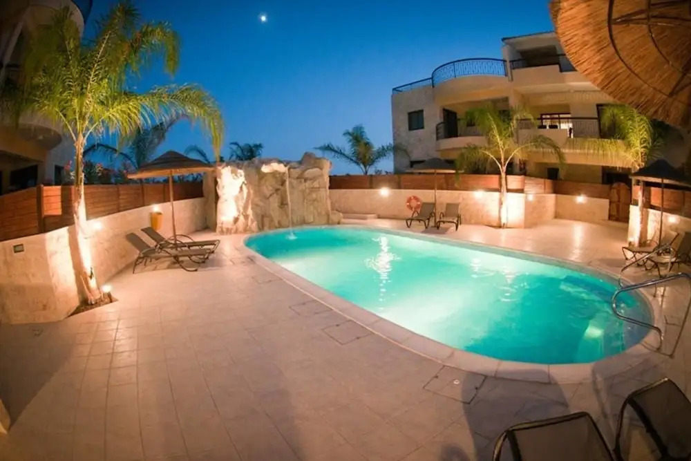 2 bed apt Overlooking Pool -tersefanou, Cyprus