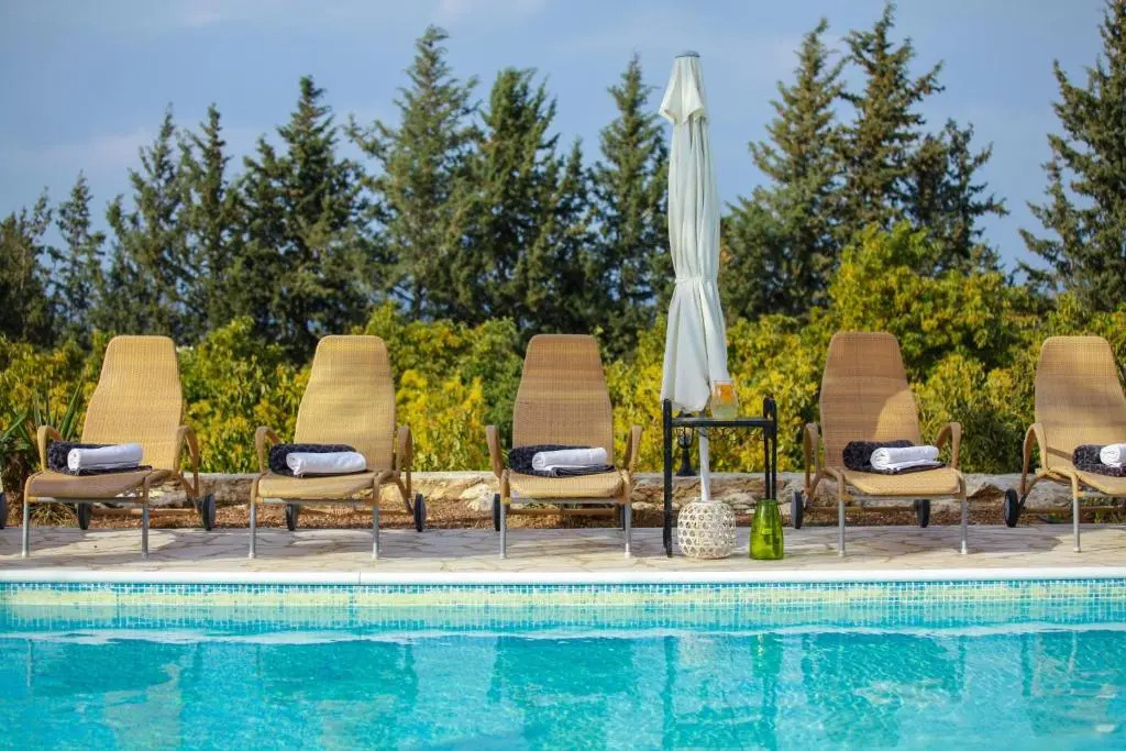 Theos Club Villas 3