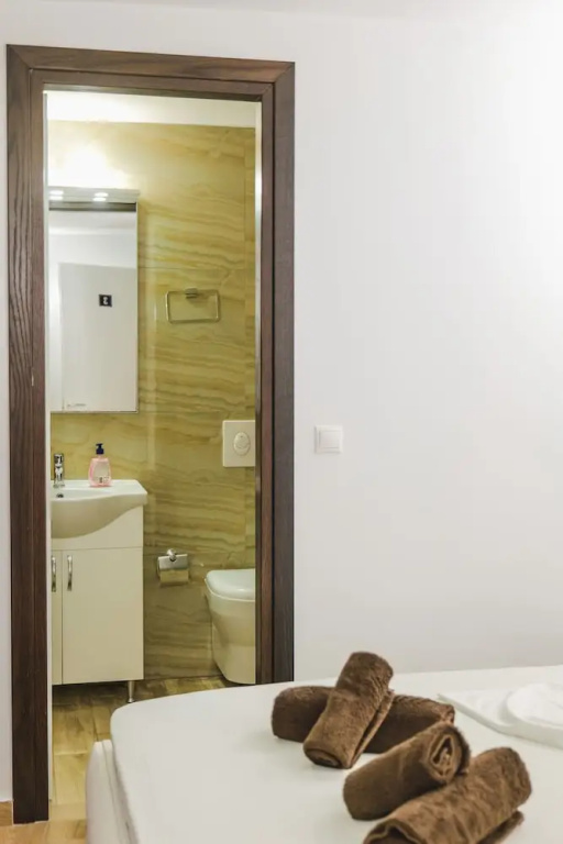 Foris rooms