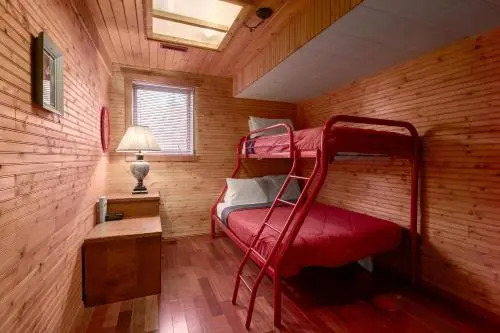 Creekside Cabin