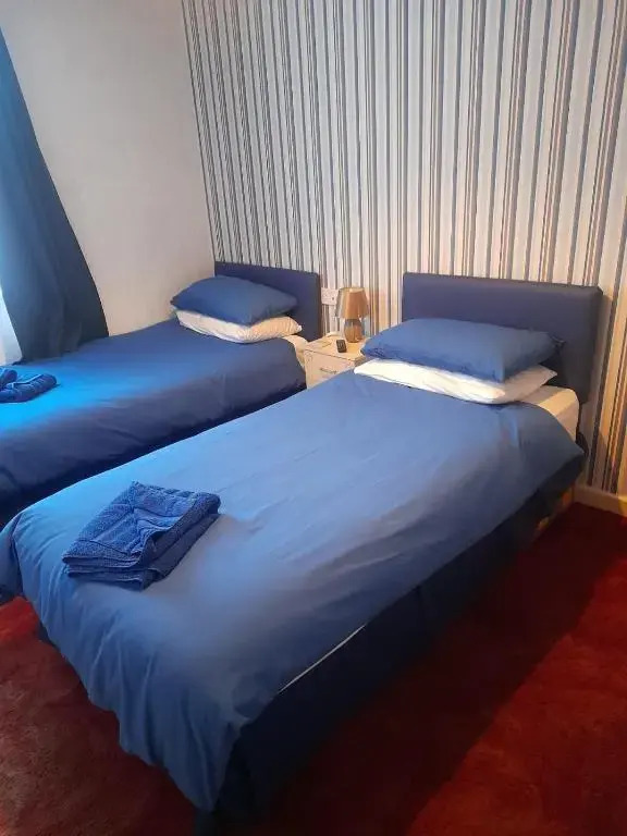 Lynton Hotel