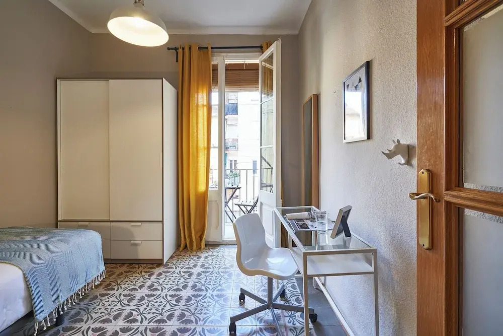 BeBarceloner Sants Apartments