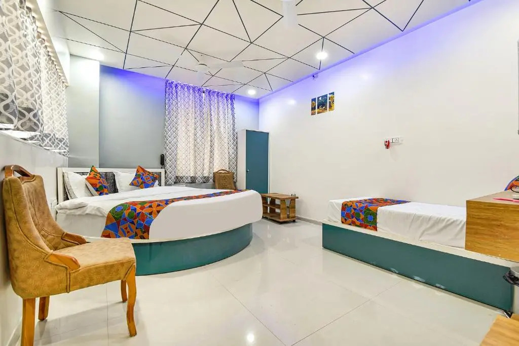 FabHotel Dev Palace