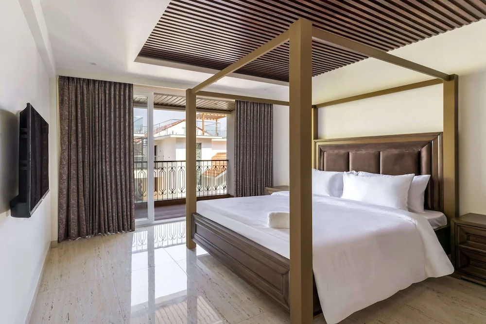 The Tanisi Resorts & Pool Villas, Candolim