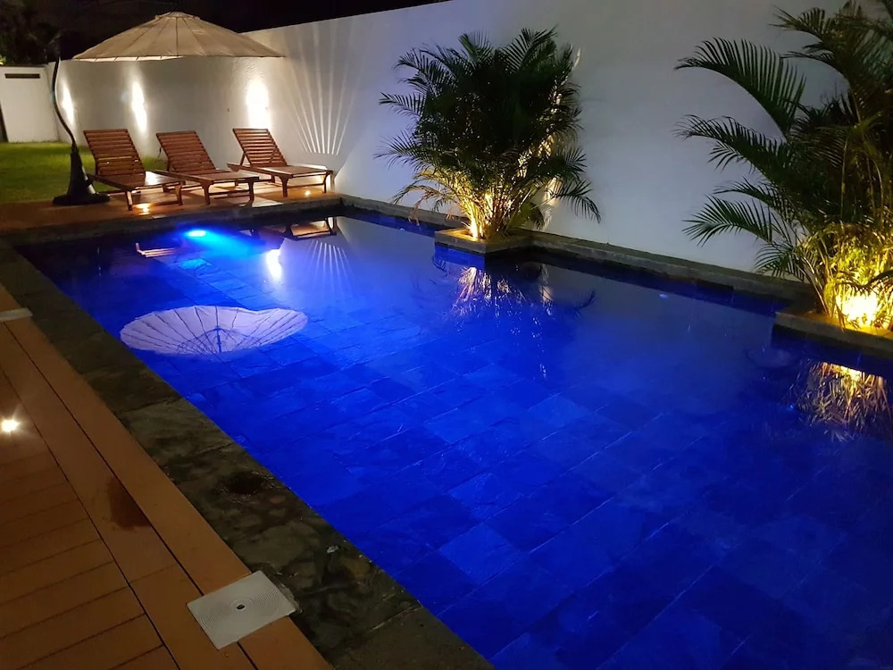 Flic En Flac Modern Sea View 3 Bedrooms Big Swimming Pool Wifi