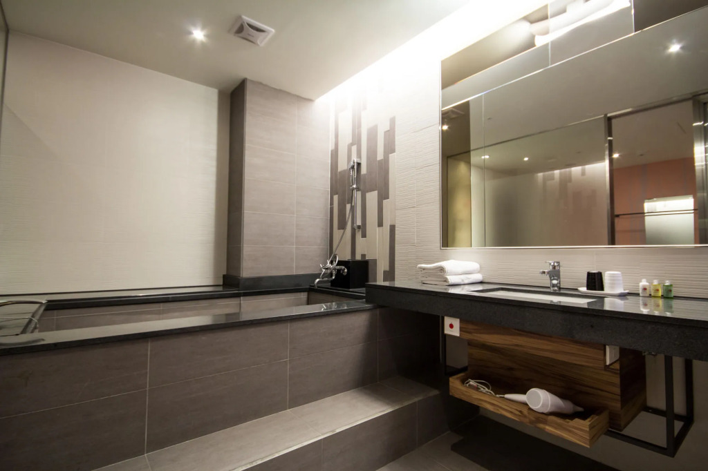 No. 9 Hotel
