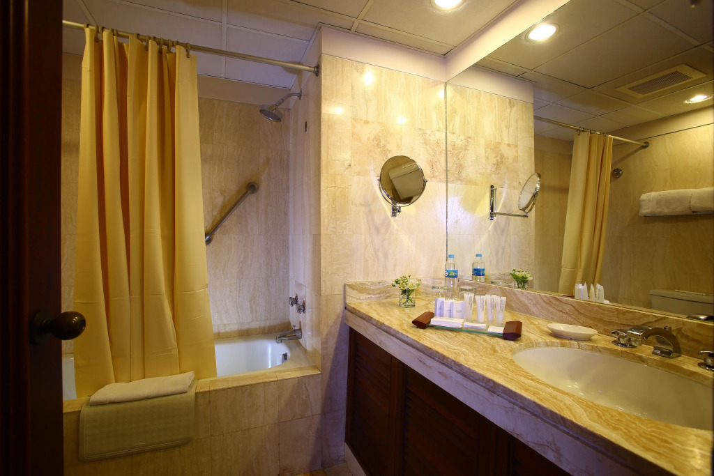 LUOXO Hotel