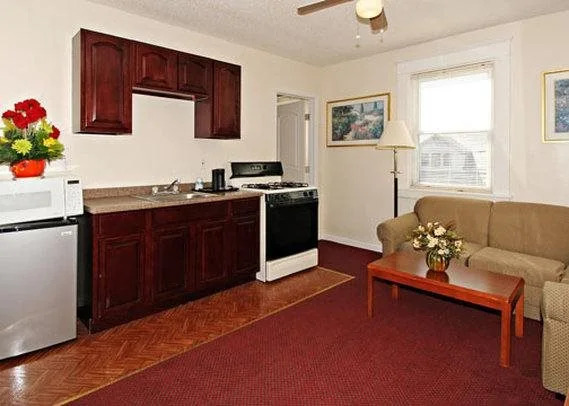Regal Inn & Suites