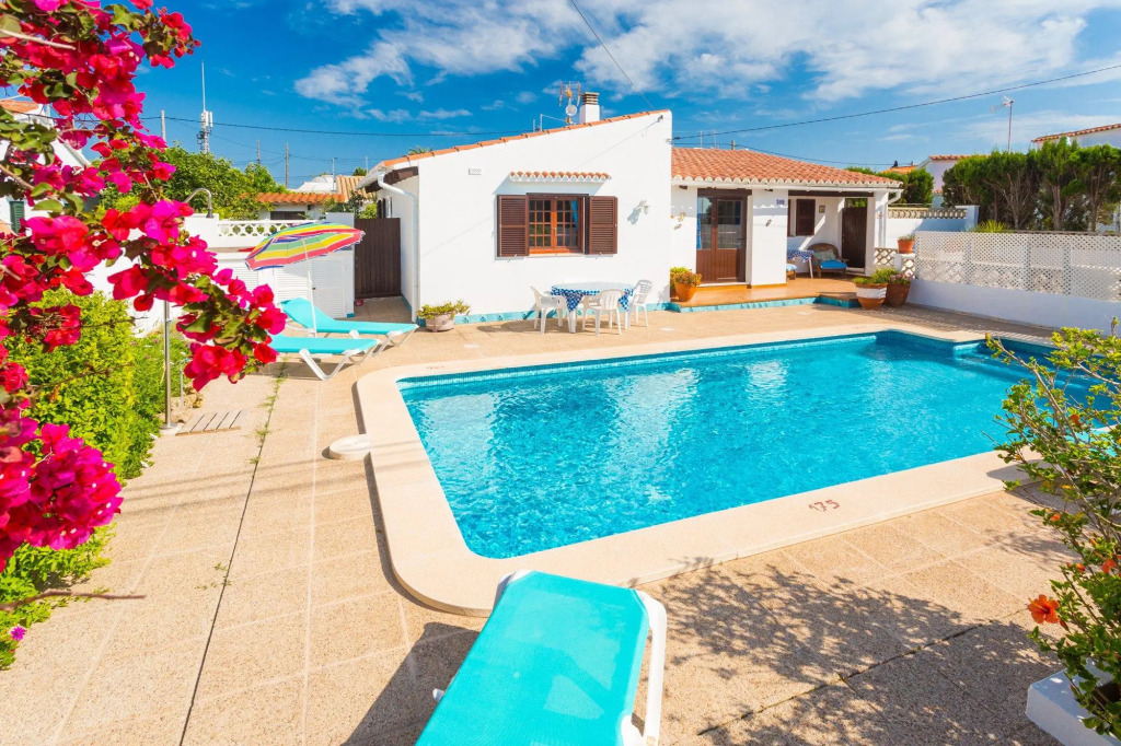 Villa Ca Nostra Large Private Pool Walk to Beach Wifi Car Not Required - 2299