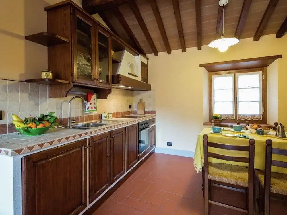 Villa in Cortona with Pool and Val di Chiana View