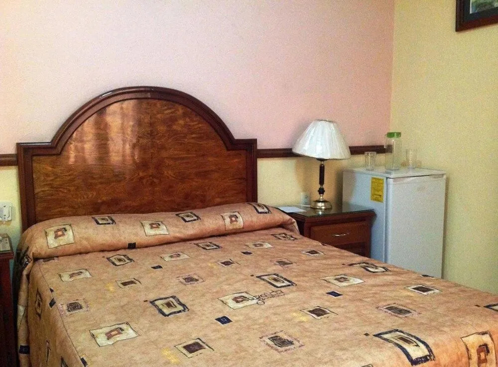 Hotel Plaza Jardín