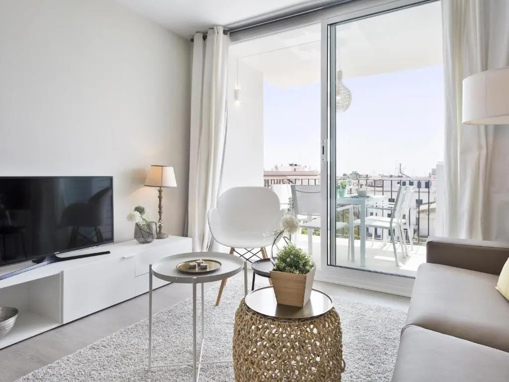 Sitges Spaces Oasis Penthouse 3 Bedroom, 2 Bathroom, Terrace, Pool, Sleeps up to 6