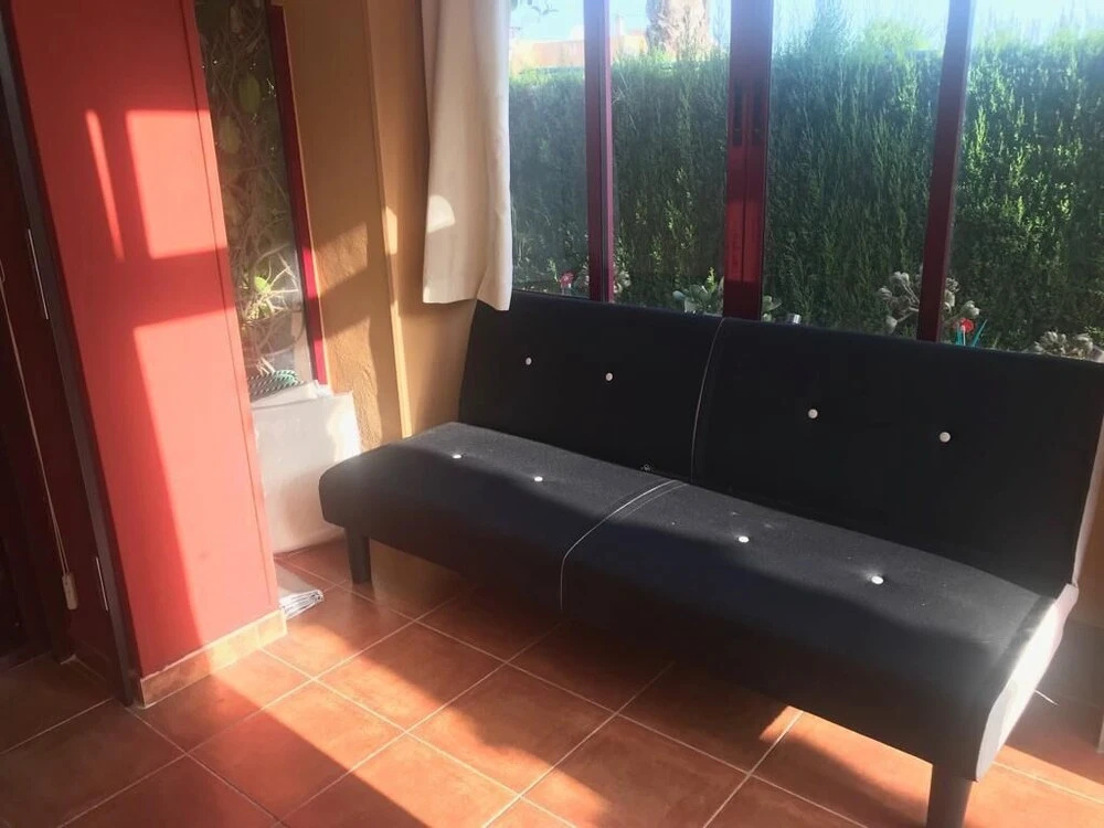 A Quiet House In The Neighborhood Of Urbanizacion Club Salino