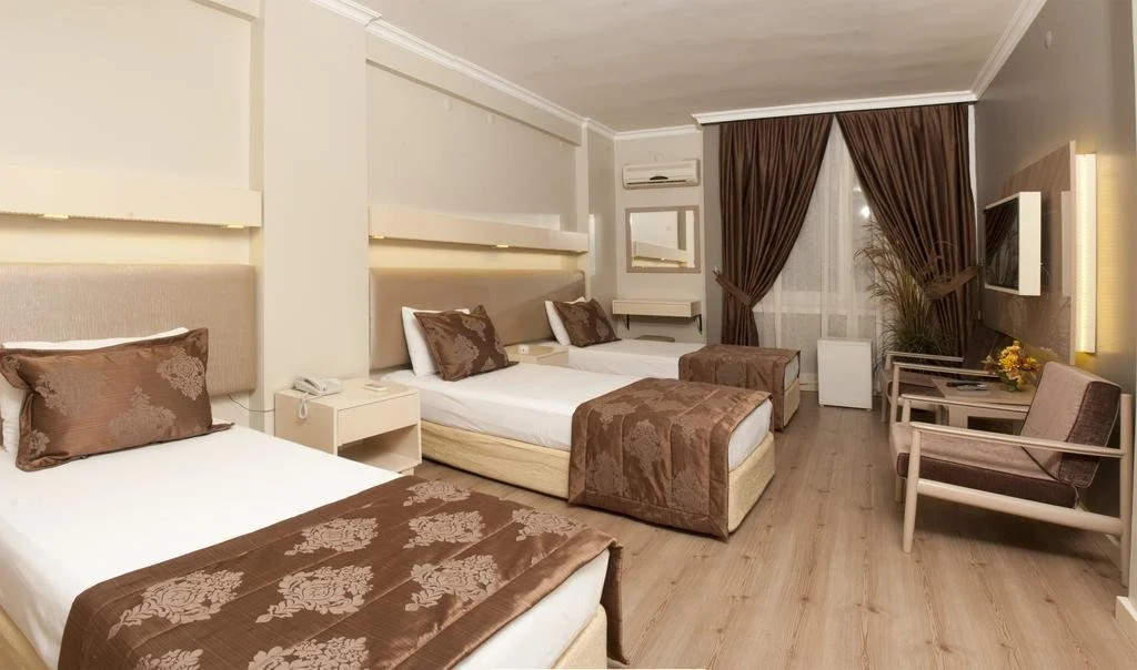 Grand Boss Suit Hotel