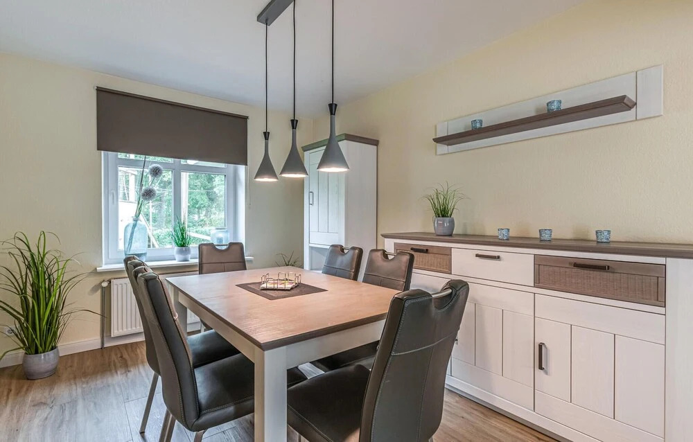 3 Bedroom Beautiful Home In Ockholm