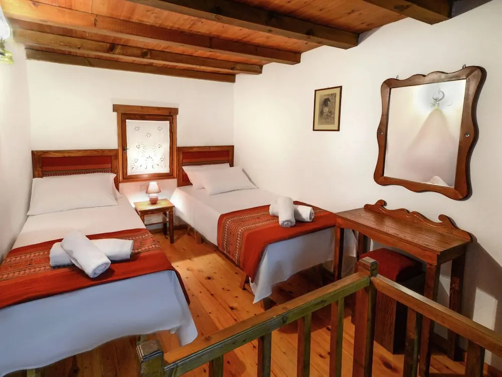 Villa in Crete with Vineyard Experience