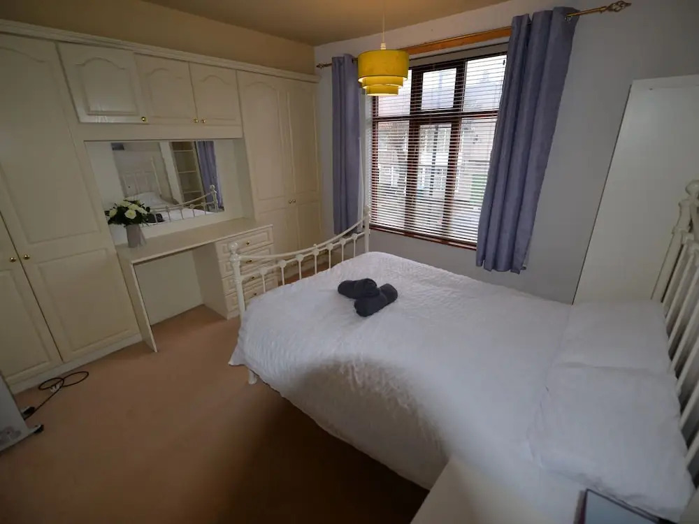 Swanky Family Holiday Home in Coventry near Live Escape Room