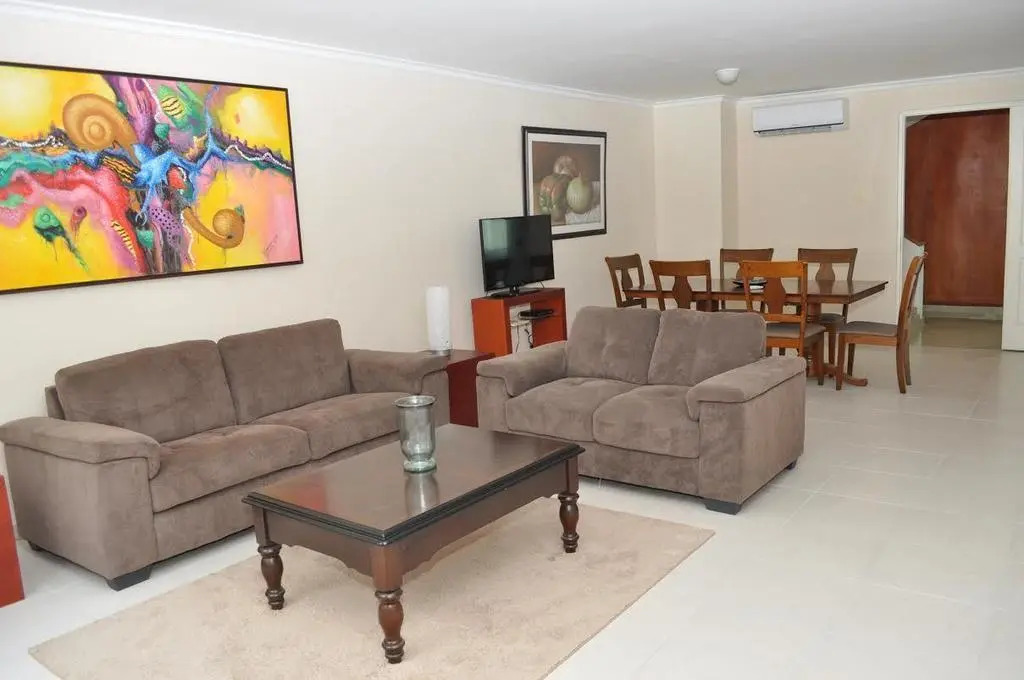 POMPATAO Apartamentos y Suites