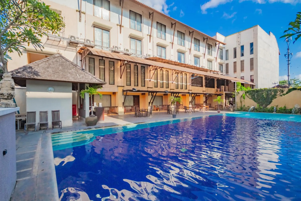 Grand Santhi Hotel
