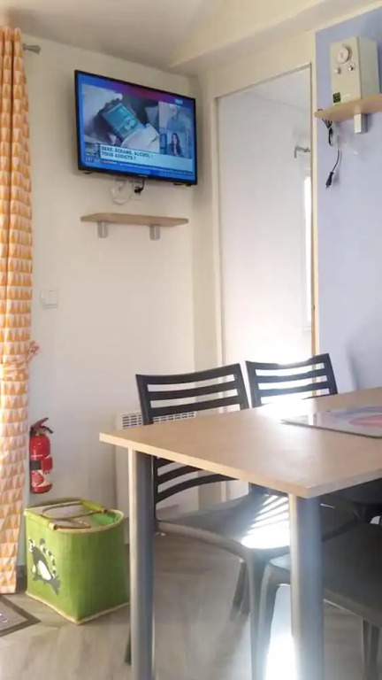 Bungalow With 2 Bedrooms in Onzain, With Pool Access, Enclosed Garden