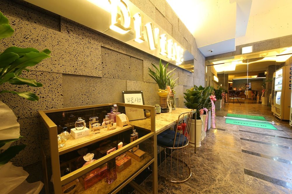 Suncheon Hound Hotel Suncheon Station Branch