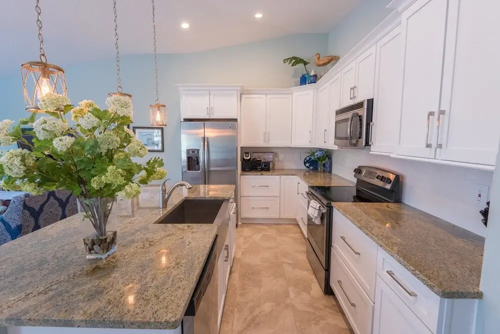 Azure Beach House Apartment 3