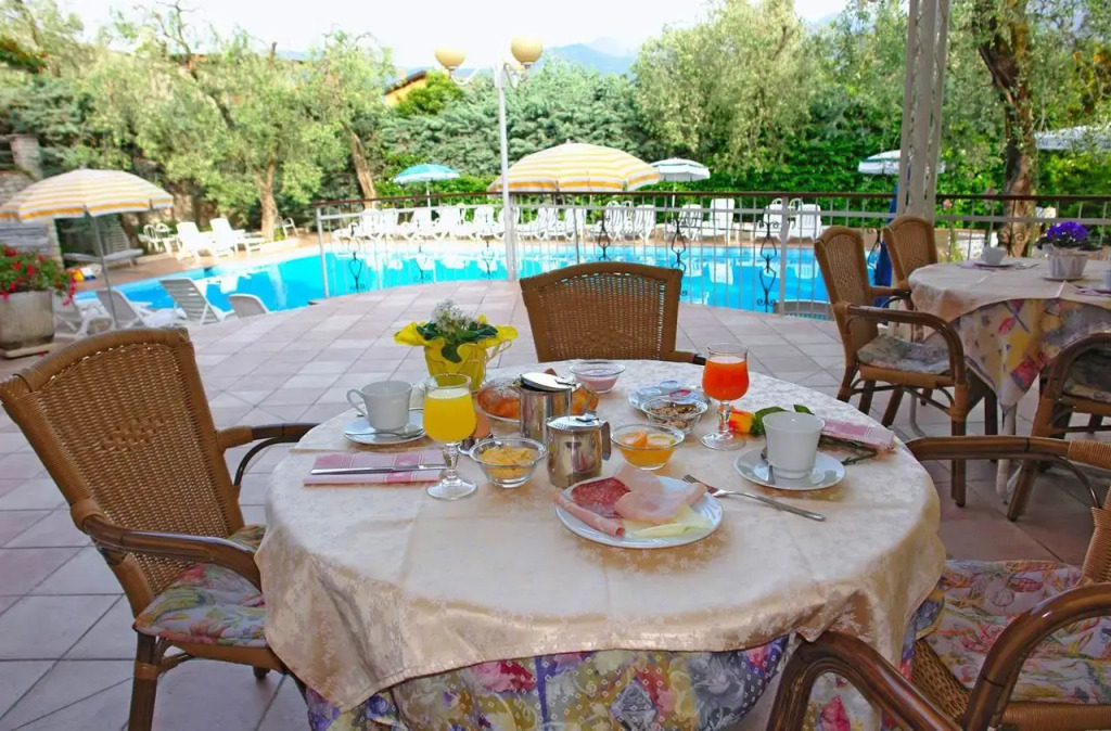 Hotel Alpi