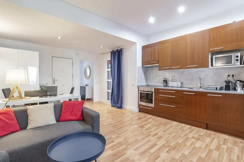 Lovely 1bed Apt W/balcony in Eixample