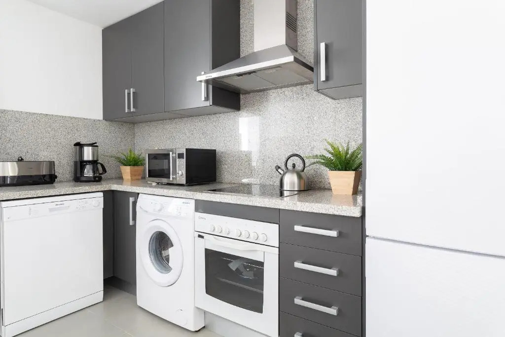 2266-Amazing newly furnished apt,on golf, sea view