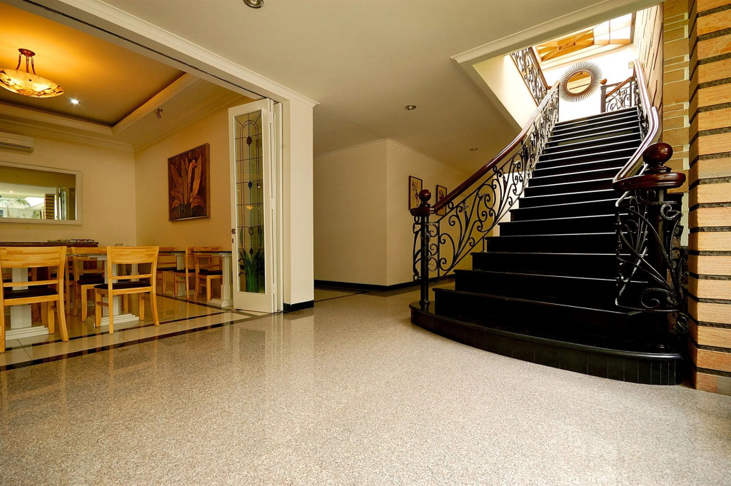 Rehat at Ottenville Boutique Hotel
