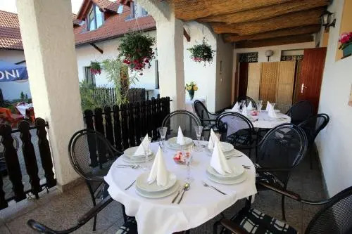 Restaurant penzion u Buchlovskeho zamku