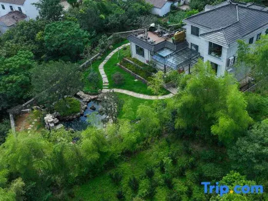 Yixing Xianyinju Private Hot Spring Homestay