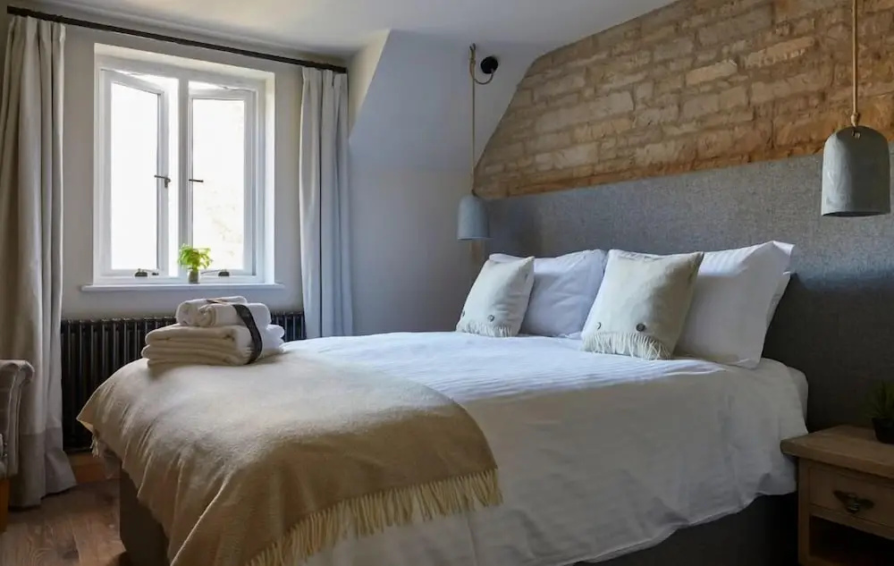 Wild Thyme & Honey - Cirencester-Cotswolds
