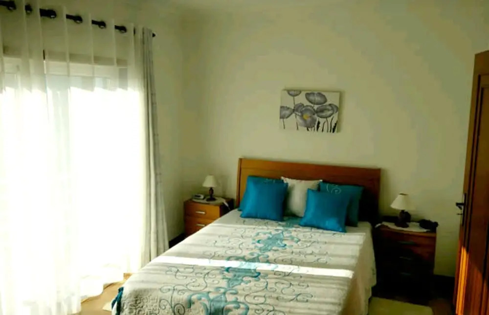 House With 3 Bedrooms in Lourinhã, With Enclosed Garden and Wifi - 1 k