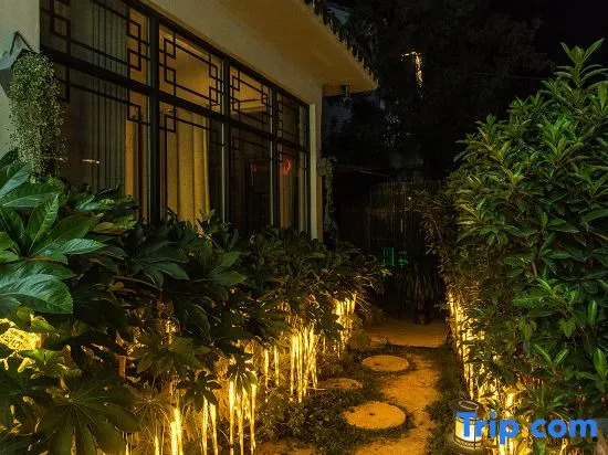 Tingjian Musu Private Soup Design Homestay - South Gate of Wuzhen Xizha Scenic Area