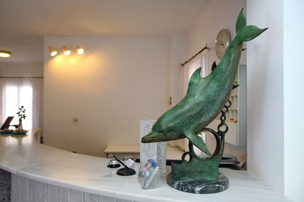 Dolphin Hotel