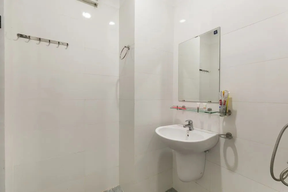 OYO 866 Huong Lan 2